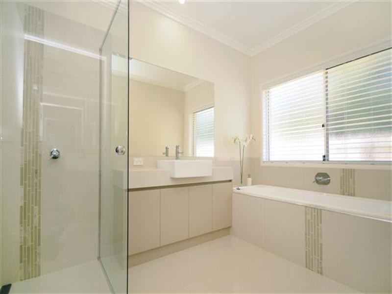 18 Colman Drive, Middle Ridge QLD 4350