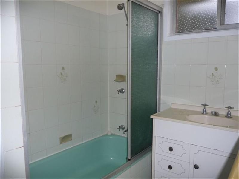 5 Berghofer Street, Rockville QLD 4350