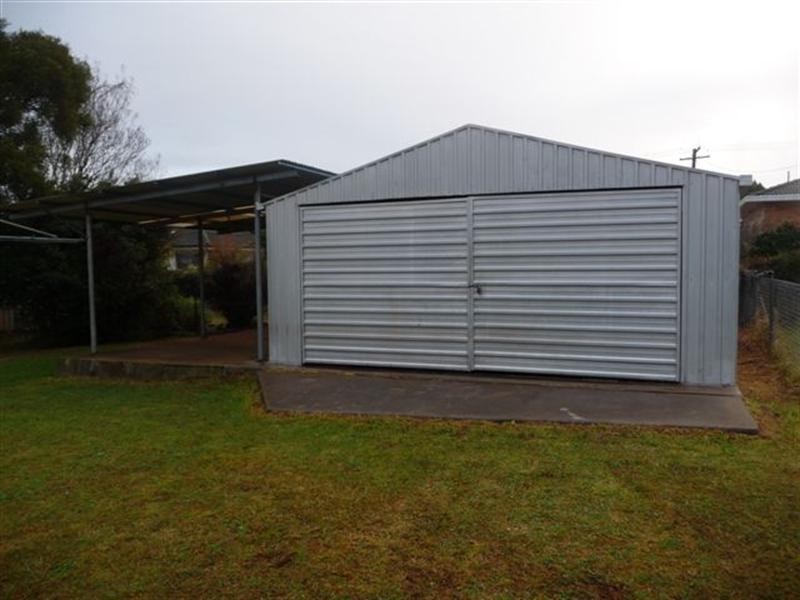 5 Berghofer Street, Rockville QLD 4350