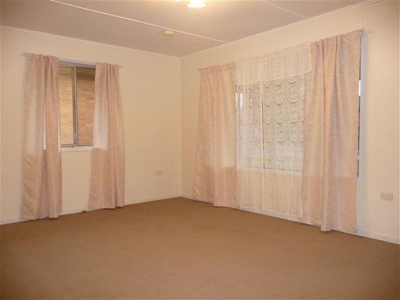 5 Berghofer Street, Rockville QLD 4350