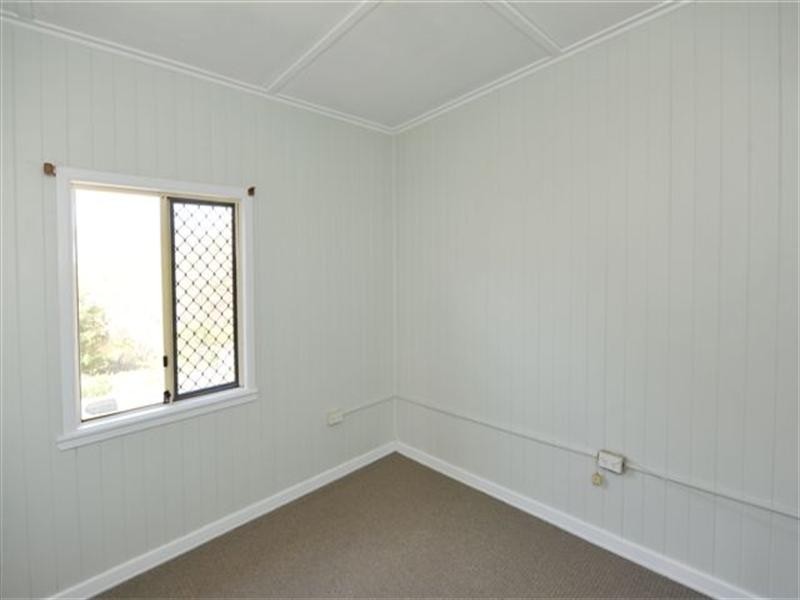 2 Andrews Street, North Toowoomba QLD 4350