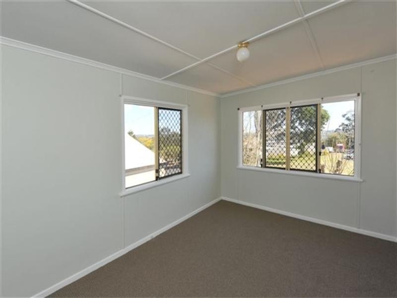 2 Andrews Street, North Toowoomba QLD 4350