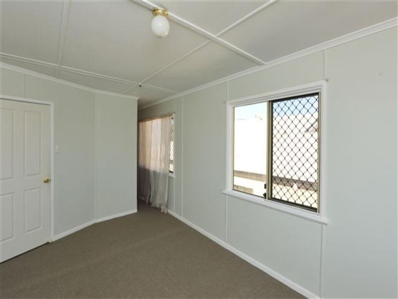 2 Andrews Street, North Toowoomba QLD 4350