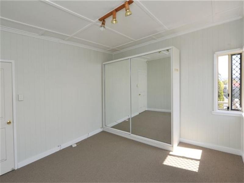 2 Andrews Street, North Toowoomba QLD 4350