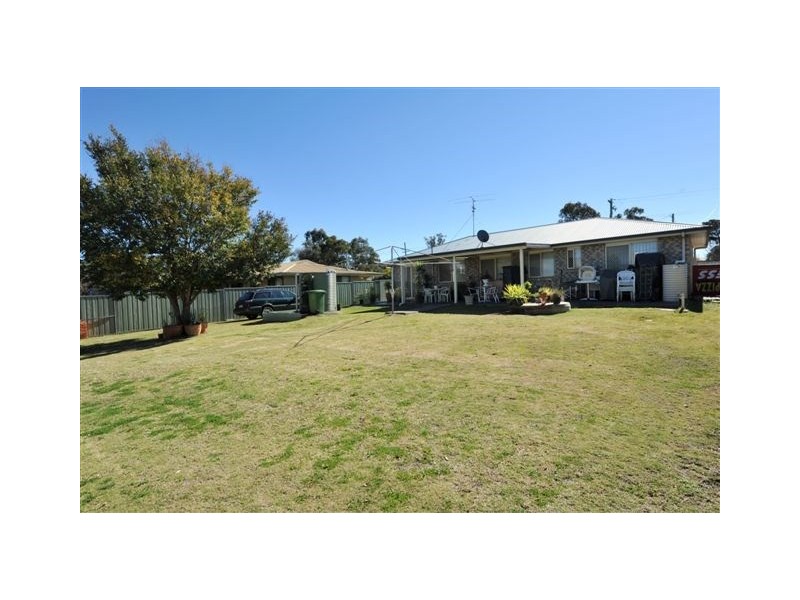 8 Gore Street, Westbrook QLD 4350