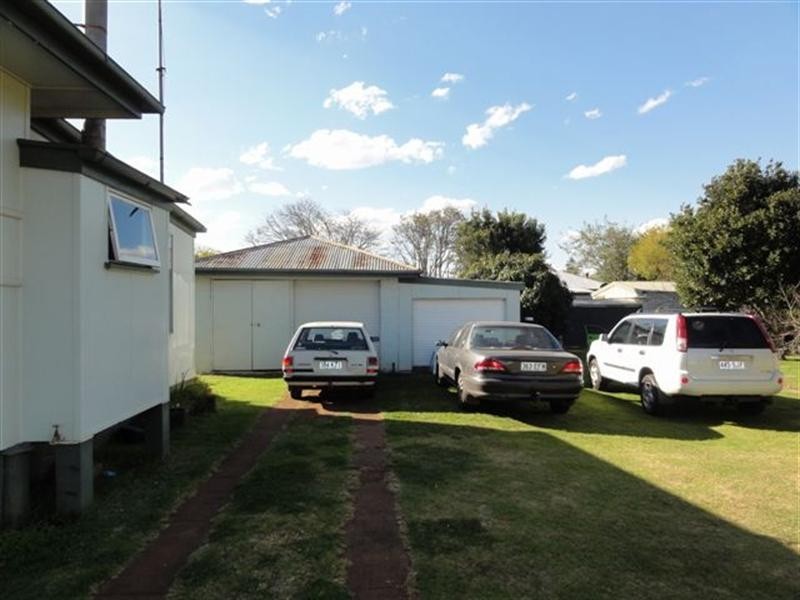 425 Alderley Street, Harristown QLD 4350