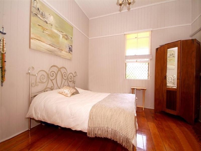 294 Hume Street, Centenary Heights QLD 4350