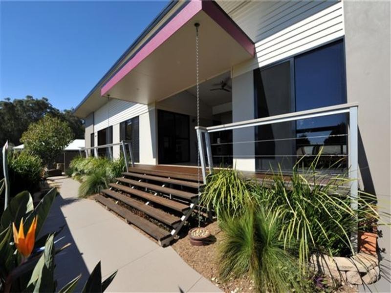 25 Ethan Street, Middle Ridge QLD 4350