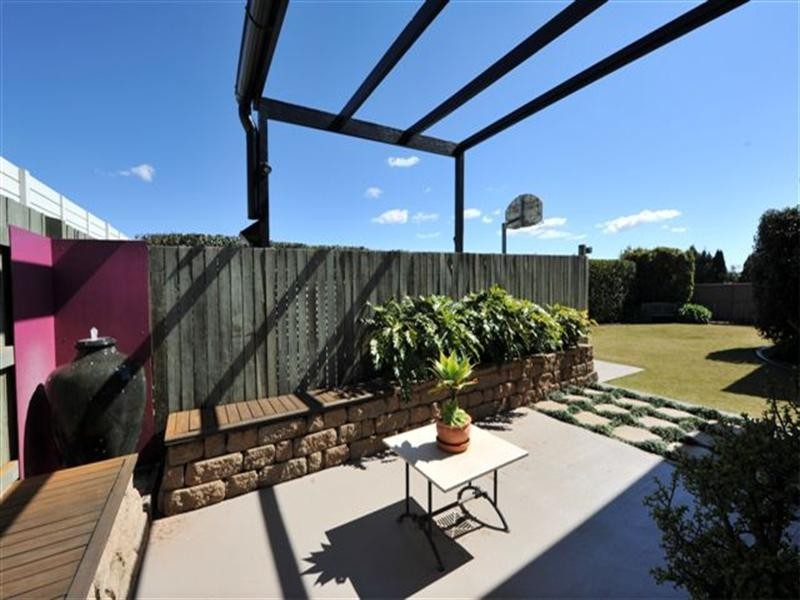 25 Ethan Street, Middle Ridge QLD 4350