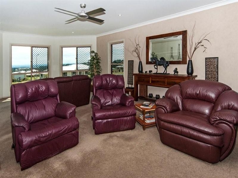 3 Horizon Court, Highfields QLD 4352