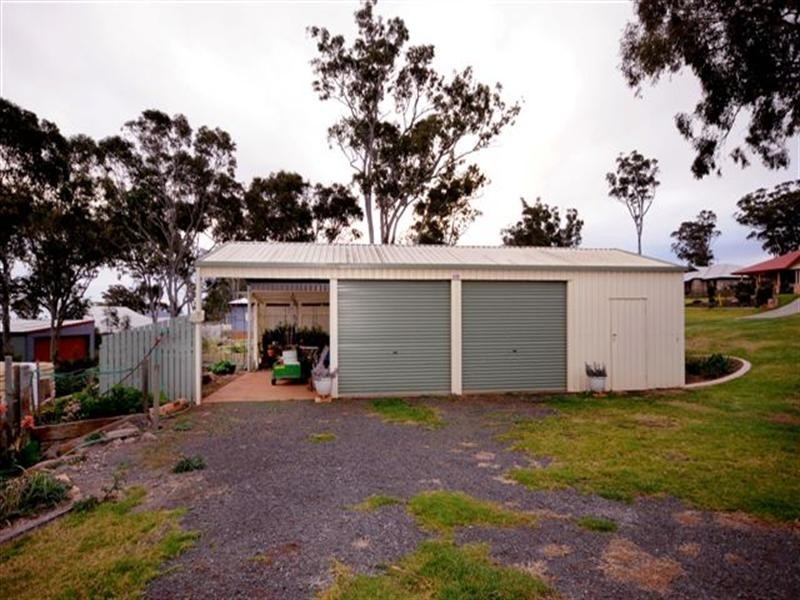 1 Kimdon Crescent, Highfields QLD 4352