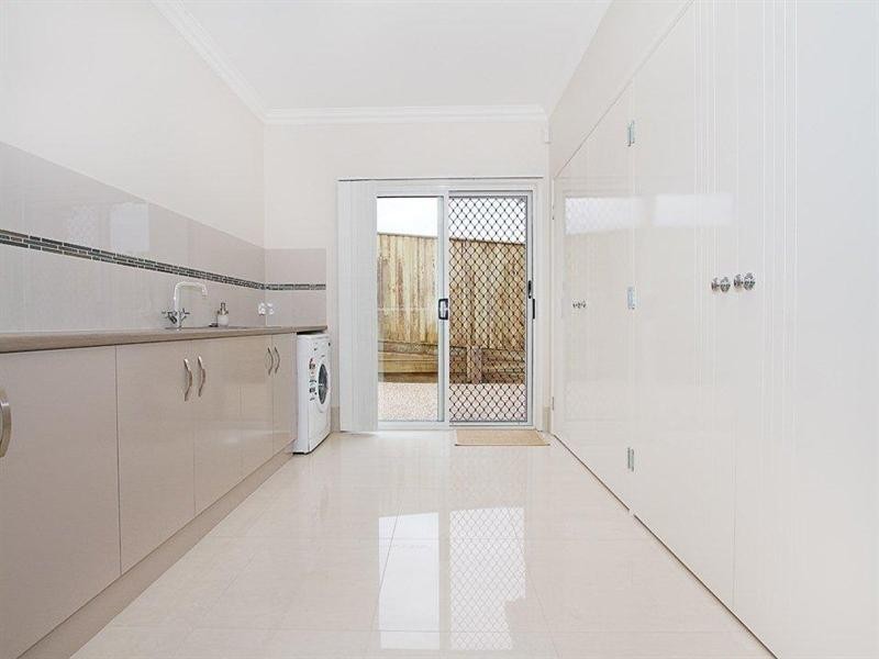 33 Currawong Drive, Highfields QLD 4352