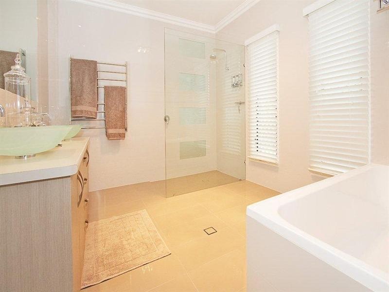 33 Currawong Drive, Highfields QLD 4352