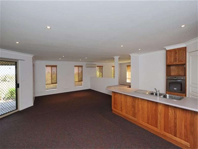 22 King Street, Kingsthorpe QLD 4400