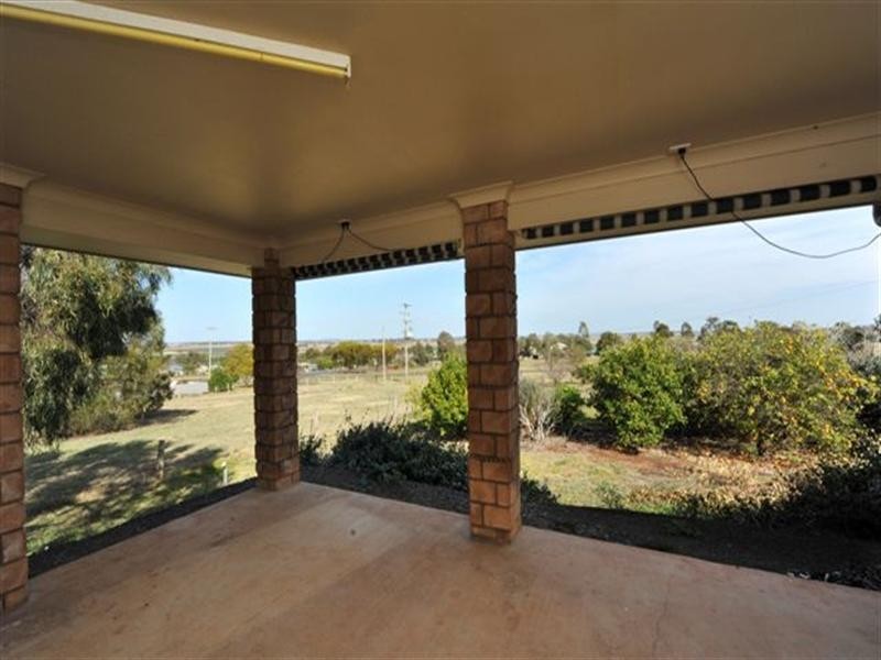 22 King Street, Kingsthorpe QLD 4400
