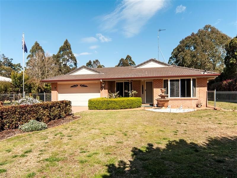 11 Cecil Crescent, Highfields QLD 4352