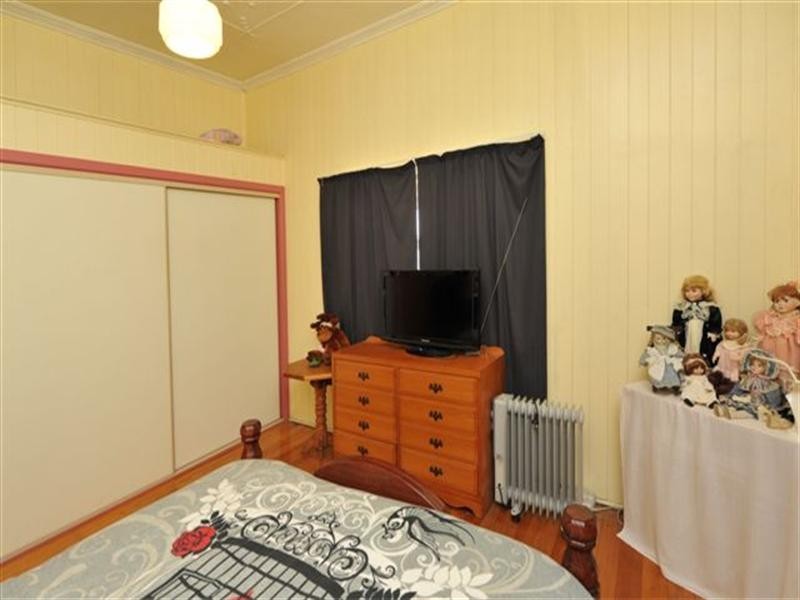 3 Second Avenue, Harristown QLD 4350