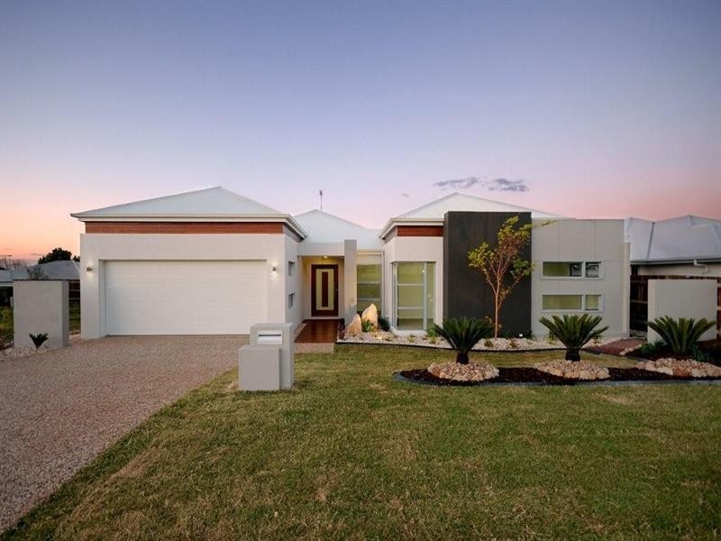 13 Stedman Street, Middle Ridge QLD 4350