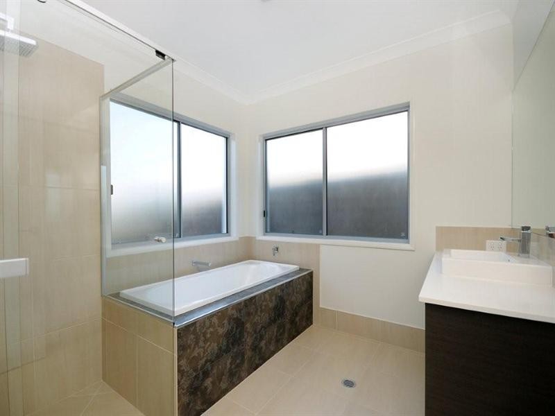 13 Stedman Street, Middle Ridge QLD 4350