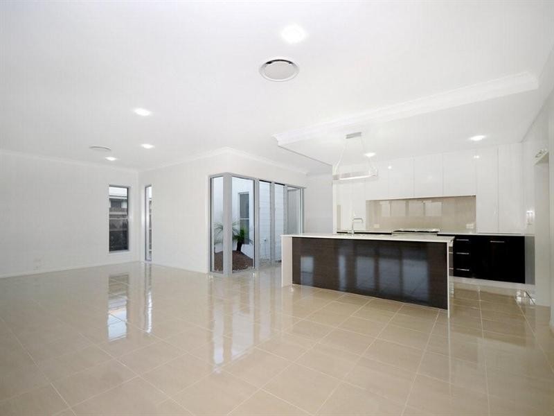 13 Stedman Street, Middle Ridge QLD 4350