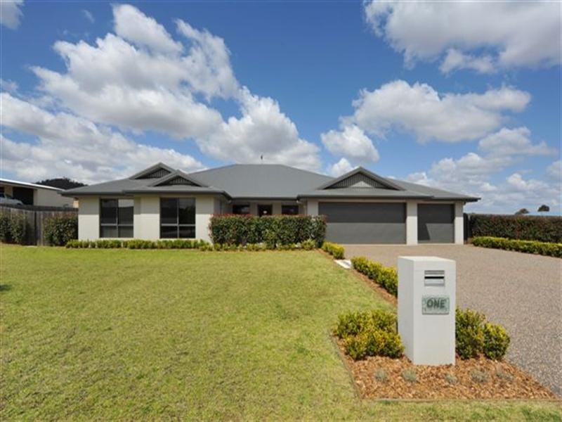 1 Madison Court, Glenvale QLD 4350