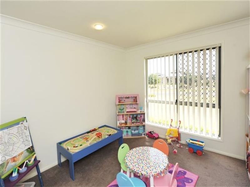 1 Madison Court, Glenvale QLD 4350