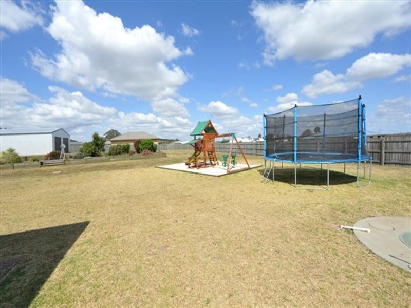 1 Madison Court, Glenvale QLD 4350