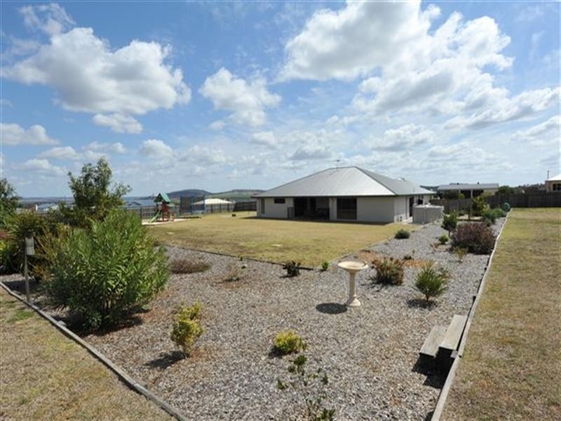 1 Madison Court, Glenvale QLD 4350