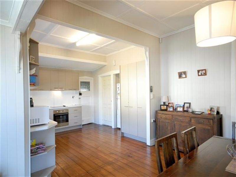 2 Dunne Street, Harristown QLD 4350