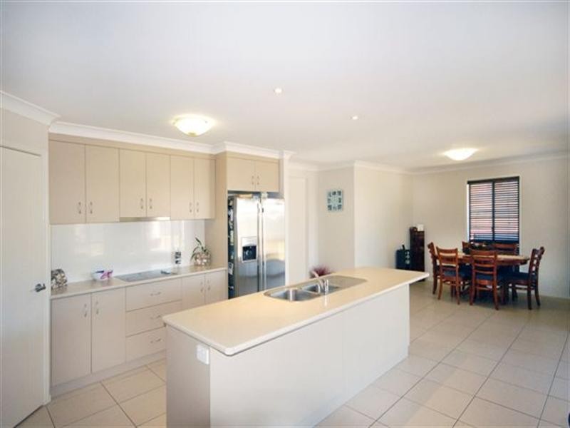 66 Shoesmith Road, Westbrook QLD 4350