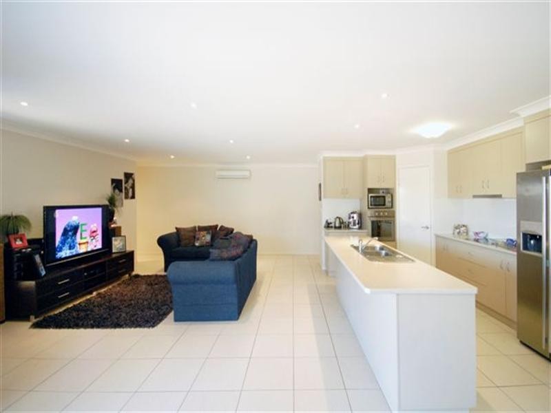 66 Shoesmith Road, Westbrook QLD 4350