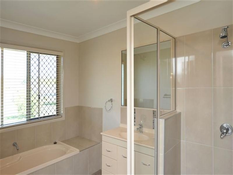 21 Penfolds Road, Murphys Creek QLD 4352