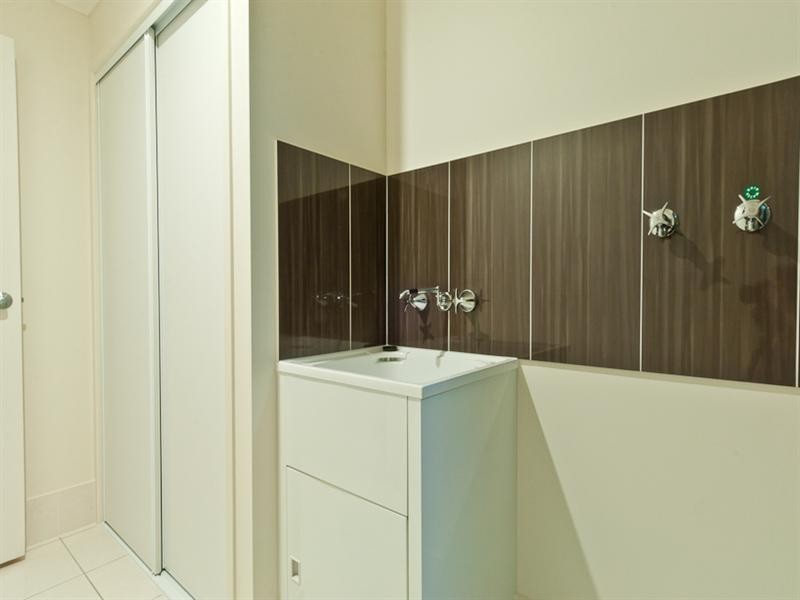 8 O’Grady Street, Kearneys Spring QLD 4350