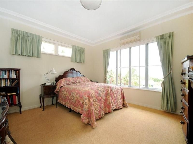 8 Heller Street, Rangeville QLD 4350