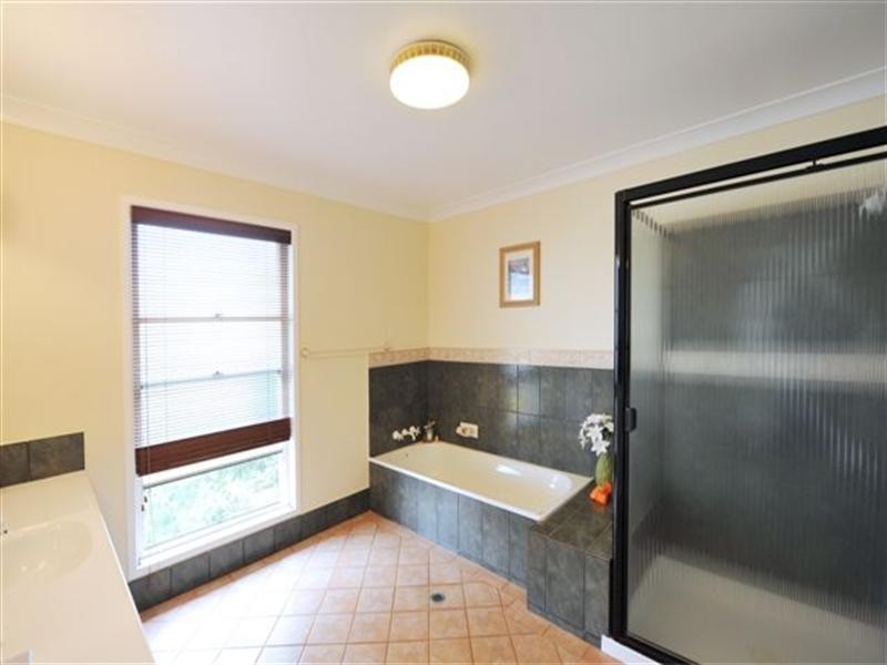 13 Schloss Court, Westbrook QLD 4350