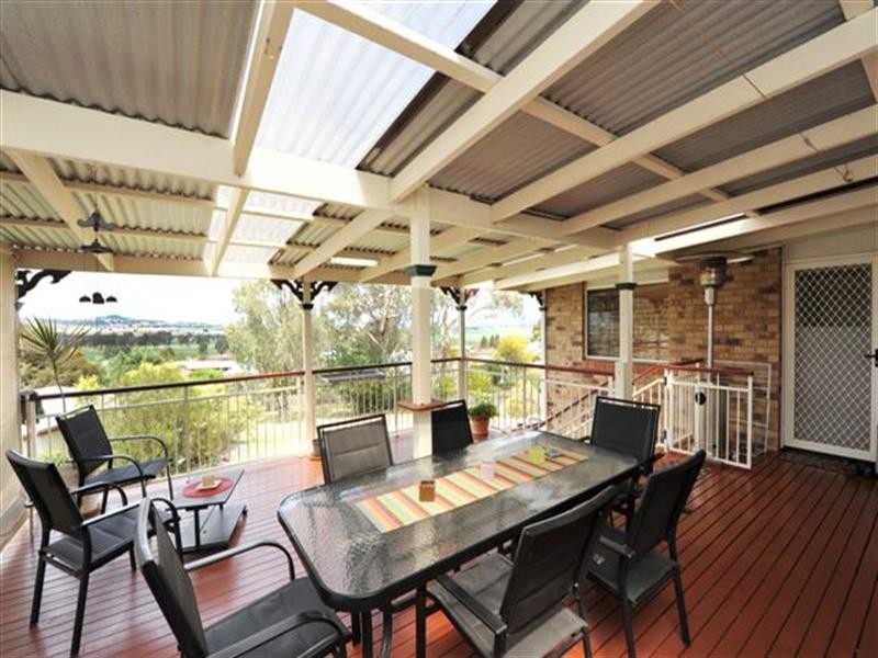 13 Schloss Court, Westbrook QLD 4350