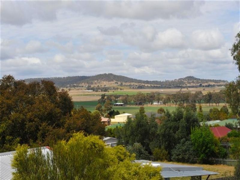 13 Schloss Court, Westbrook QLD 4350