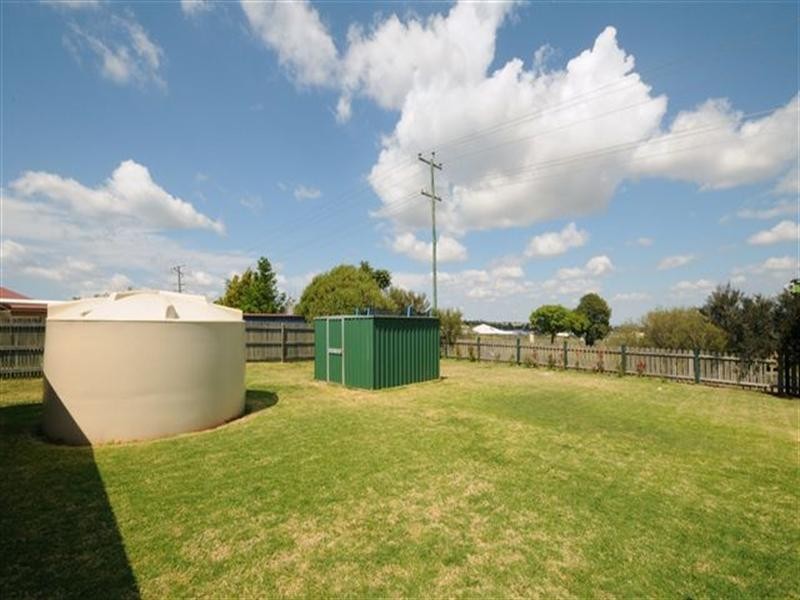 5 Degan Court, Highfields QLD 4352