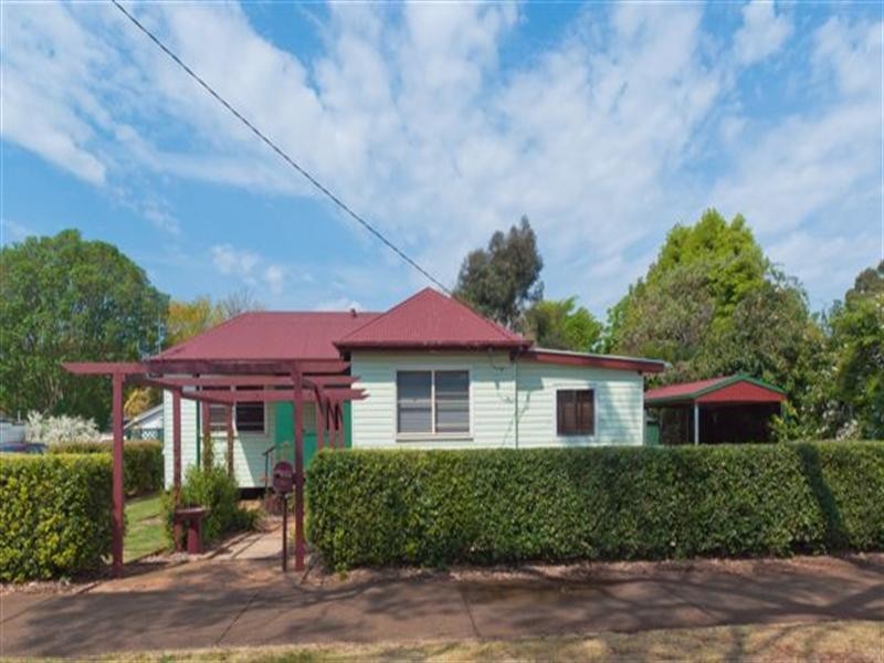 24 Glenvale Road, Harristown QLD 4350