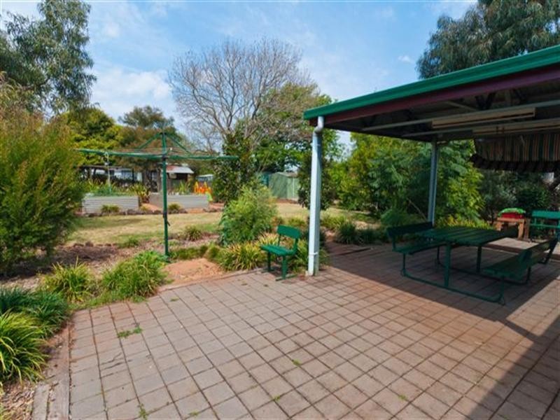 24 Glenvale Road, Harristown QLD 4350