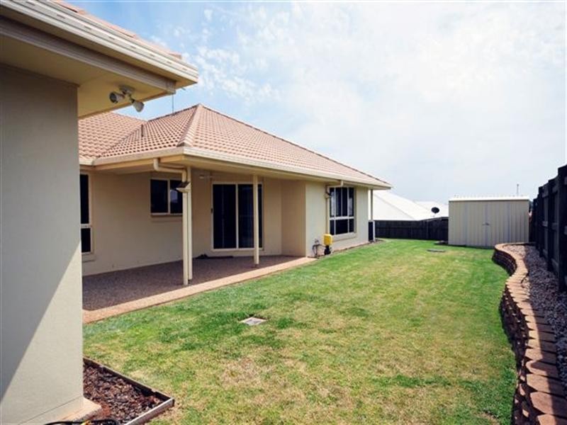 17 Currawong Street, Rangeville QLD 4350