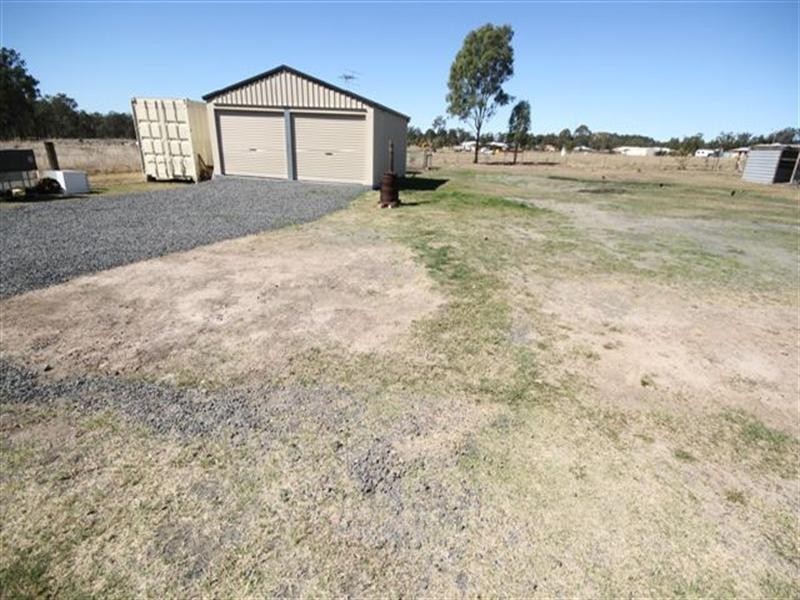 106 Jones Road, Withcott QLD 4352