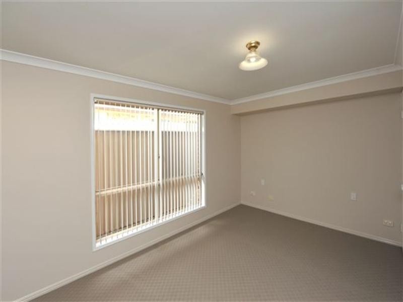 11 Dahlia Court, Middle Ridge QLD 4350