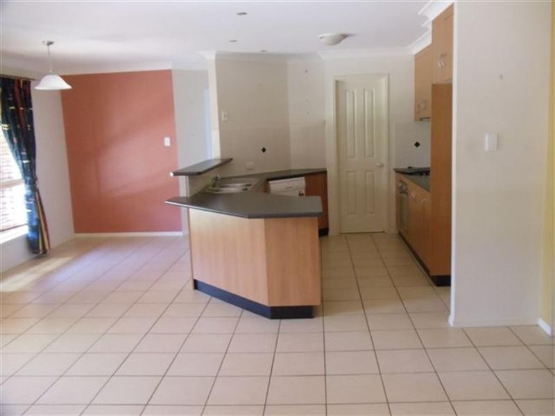 14 Rogers Drive, Highfields QLD 4352