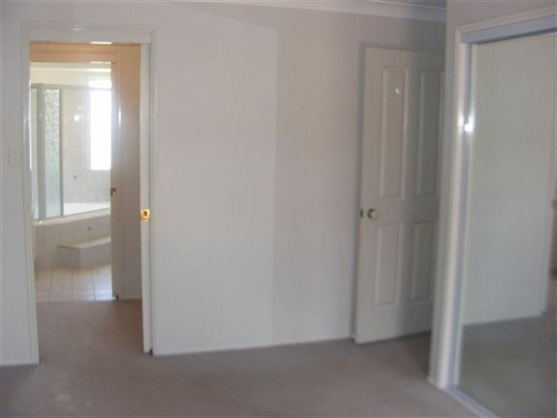 32 Rebwonga Street, Kingsthorpe QLD 4400