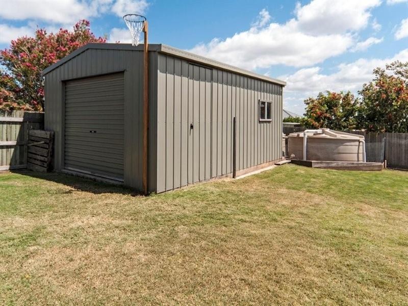 22 Kingfisher Close, Highfields QLD 4352