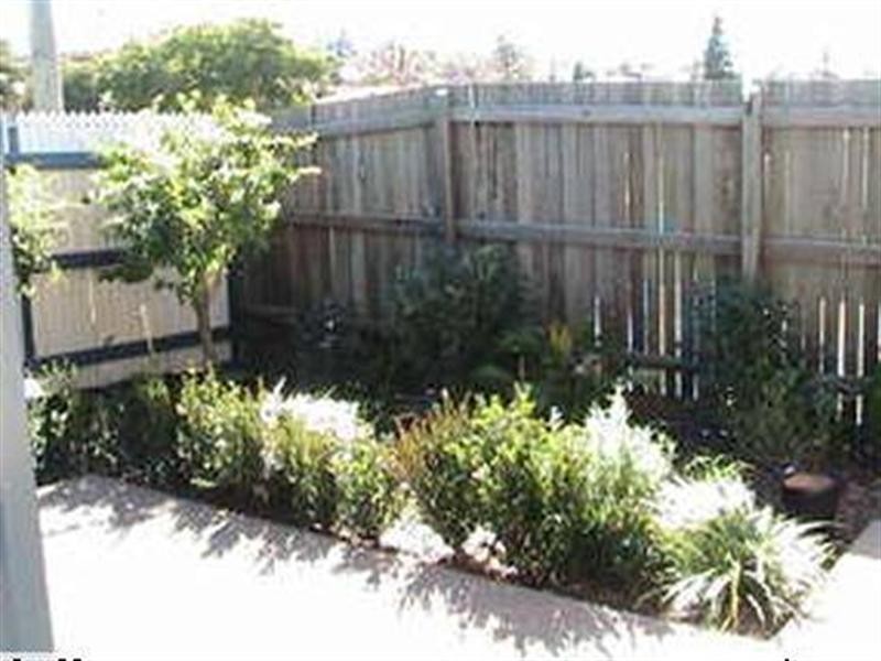 Unit 1/30 Hoepper Street, Kearneys Spring QLD 4350