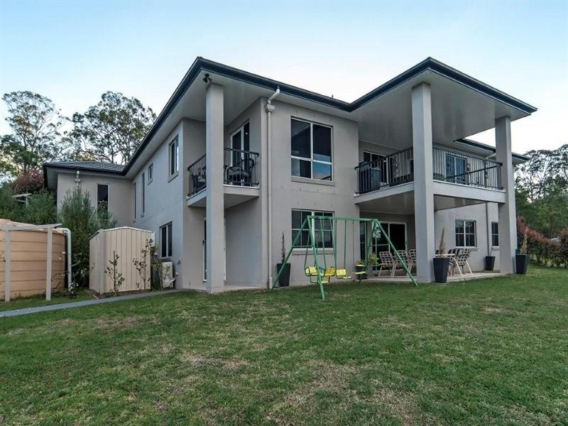 2B Mackenzie Street, Mount Lofty QLD 4350