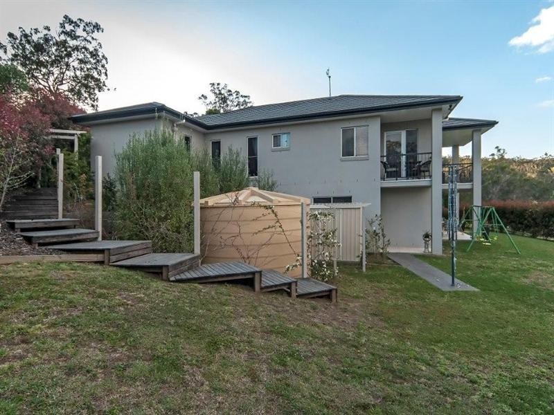 2B Mackenzie Street, Mount Lofty QLD 4350