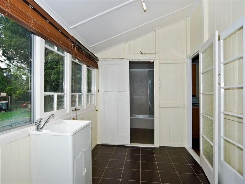 14 Sidney Street, North Toowoomba QLD 4350